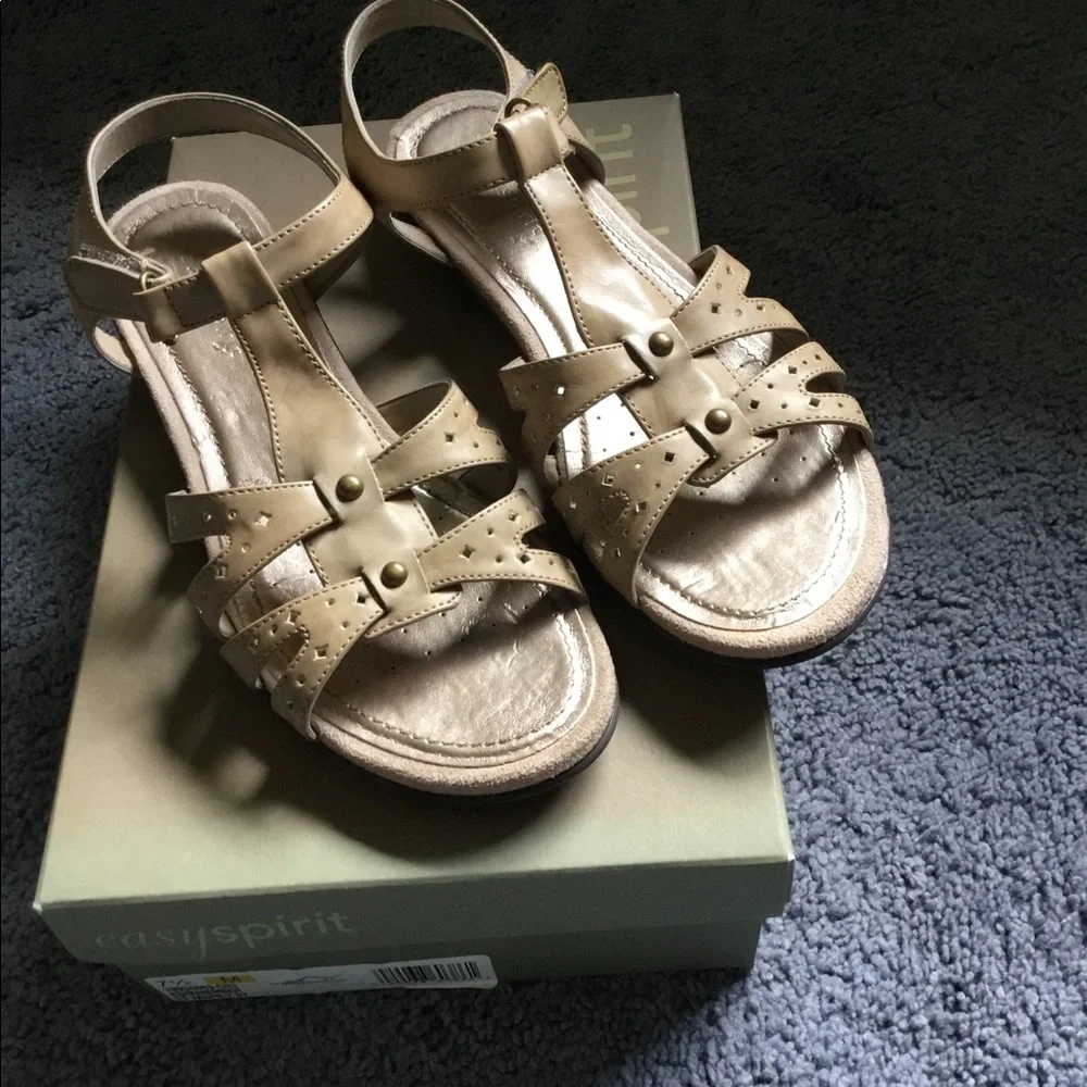 Easy Spirit Remember Open Toe T Strap Sandal